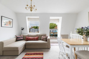 JOIVY Cosy 1 bed flat with balcony in Pimlico, next to Warwick Square